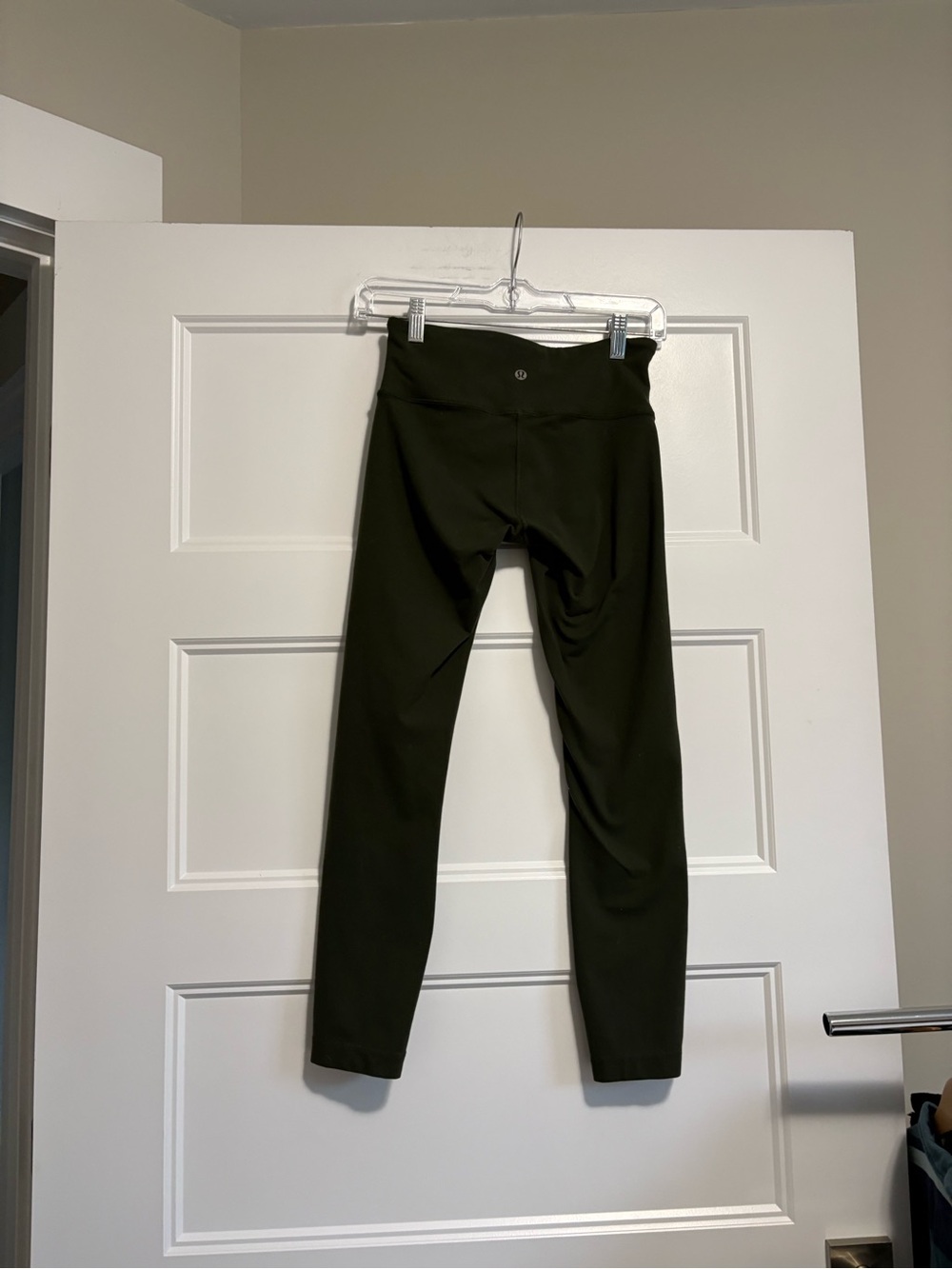 Ladies Sz 4 Lululemon Green Leggings